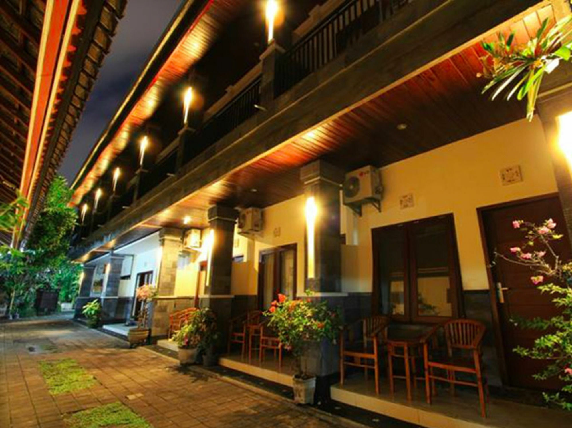 Surya Inn Kuta  Exterior photo